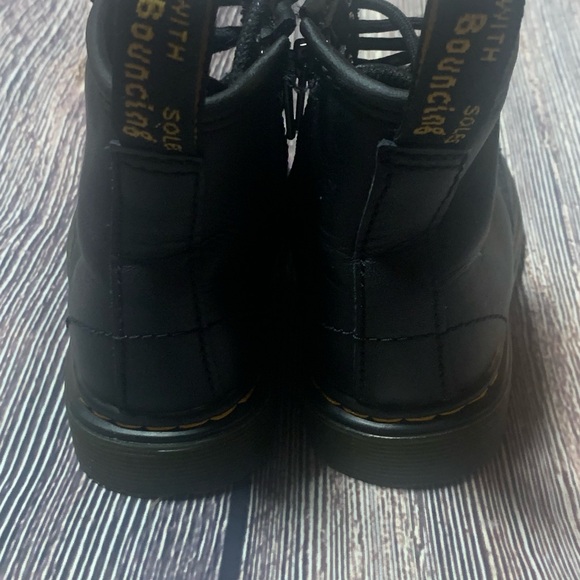 Dr. Martens kids Black Boots size 7 - Picture 13 of 13
